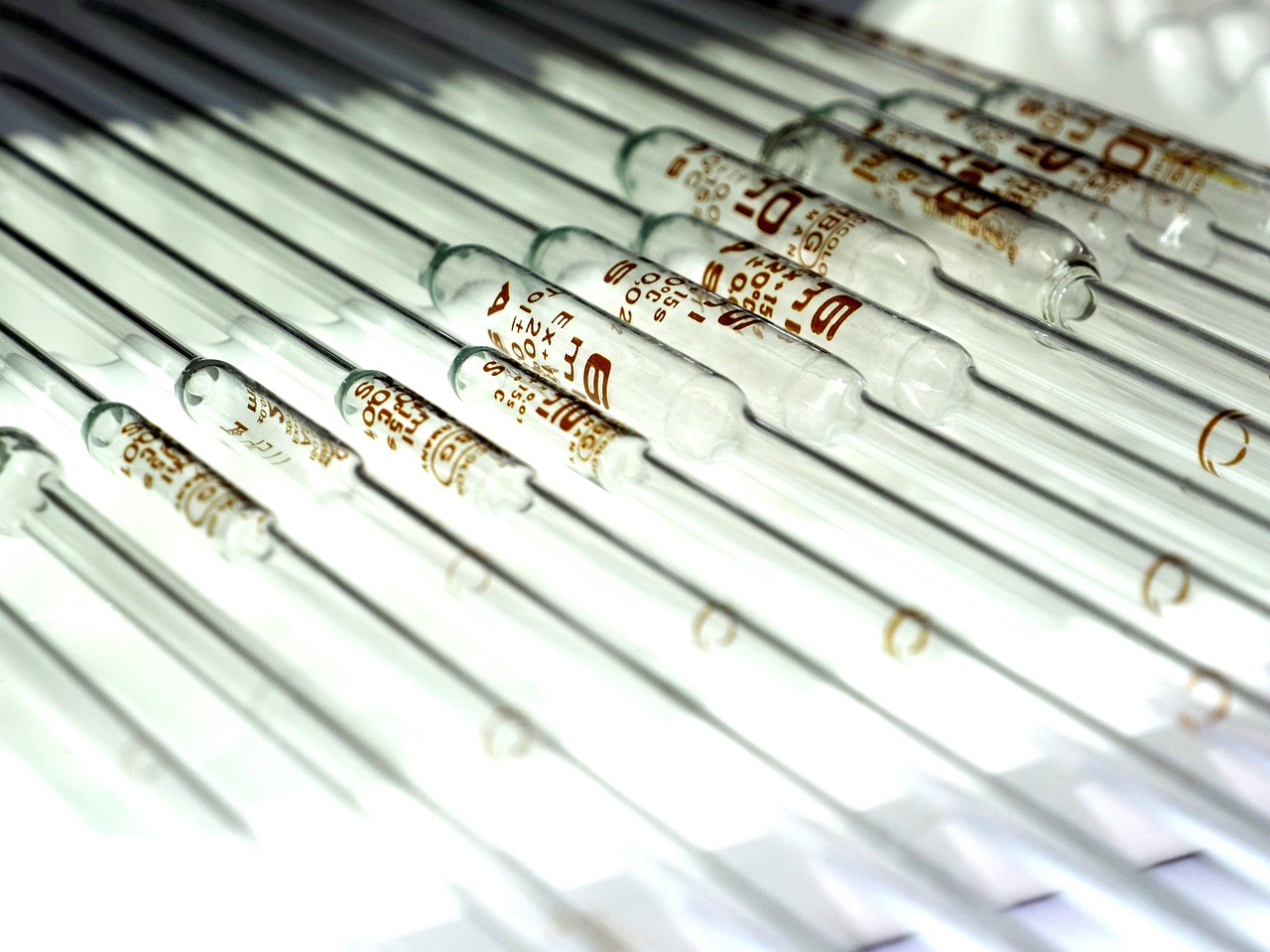 ORIS豪利时米兰：原油投资开户交易平台